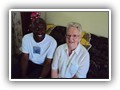010 Zr Arlette met priester Lewo